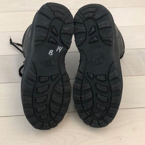 Nike Youth's Solid Manoa Leather Lace-Up Boots Black Size 14Y - Picture 4 of 5